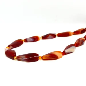 Carnelian 28x12mm Twisted Trapezoid 13 Beads per Strand HK